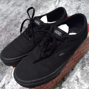 Vans (canvas) black/black size 8